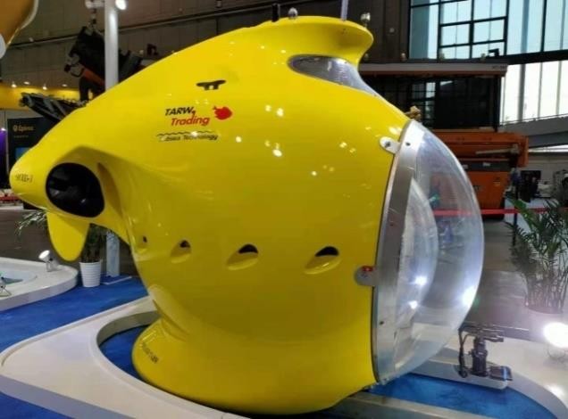Series FS – Multi-Function Submersibles with 2/3/5/7/11 Seats